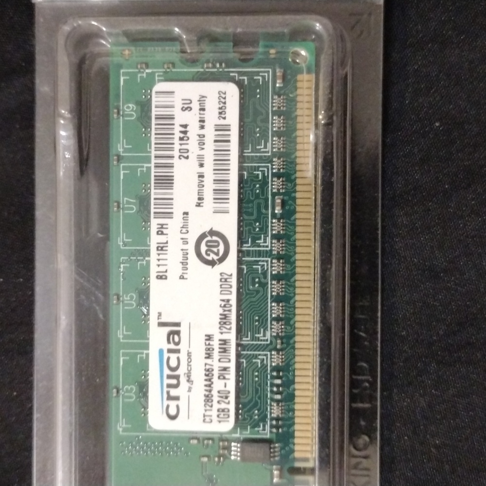 Crucial CT 12864AA667.M8FM